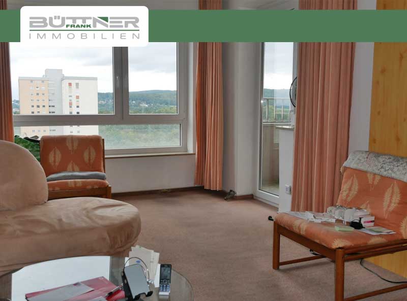 Wohnzimmer mit Blick nach Drausen.